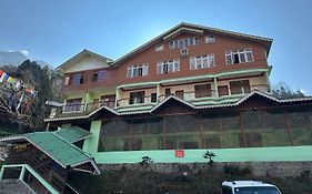 Cliff View Residency Lachung